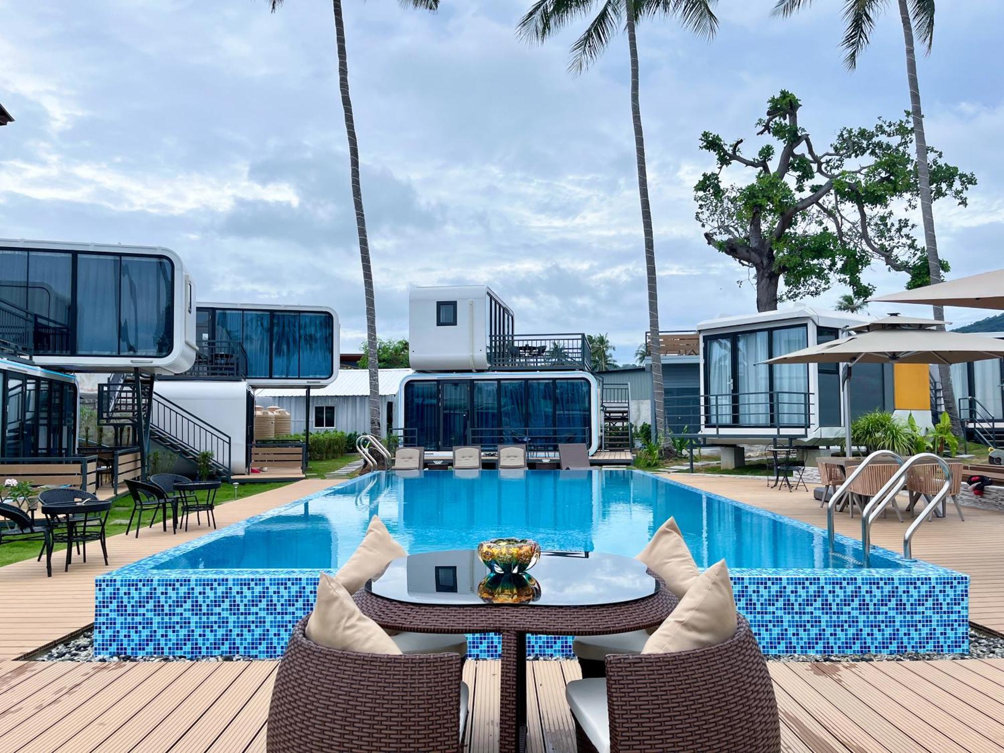 Space House Hotel Phuket Rawai Exterior photo
