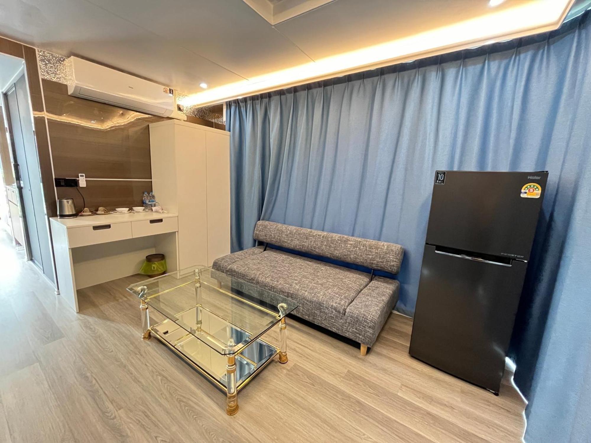 Space House Hotel Phuket Rawai Exterior photo