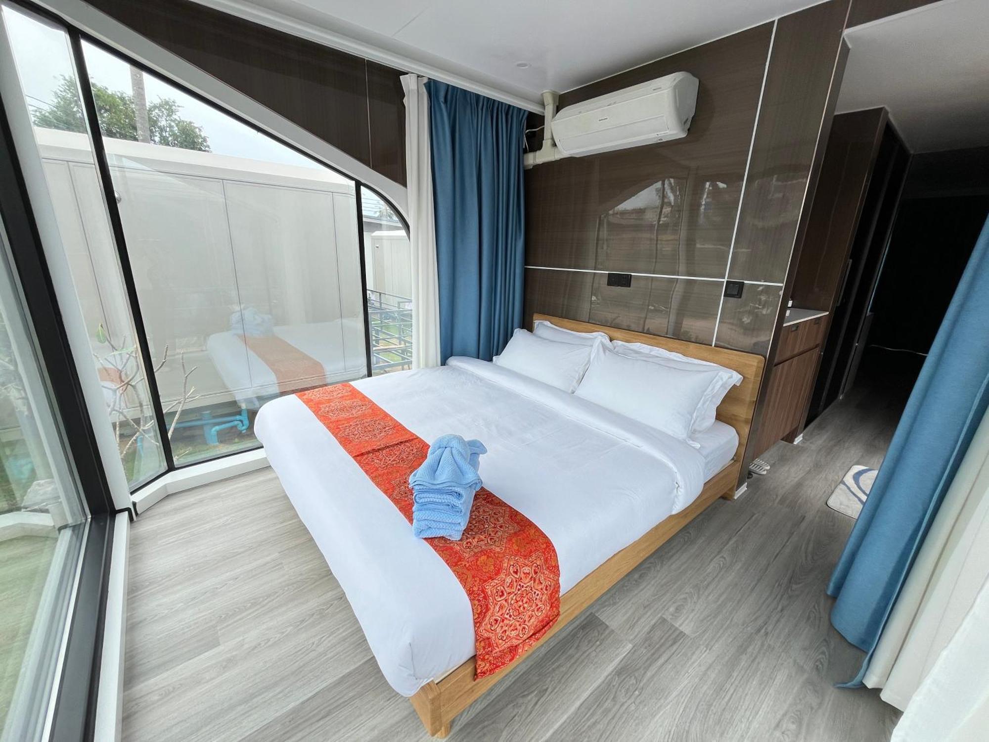 Space House Hotel Phuket Rawai Exterior photo
